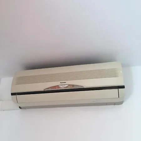 Accommodatie bij particulieren •{ Habitacion Deluxe En A 30km De La Playa • *